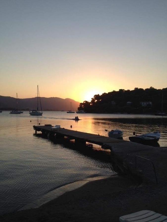 Sunray Studio In Poros Daire Poros Town Dış mekan fotoğraf
